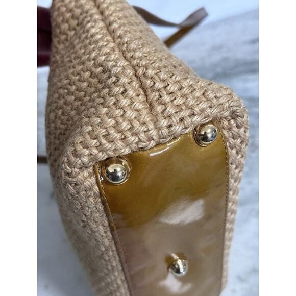 Auth Vintage Bottega Veneta Raffia Woven Beige Gold Patent Leather Shoulder Bag - Picture 8 of 16
